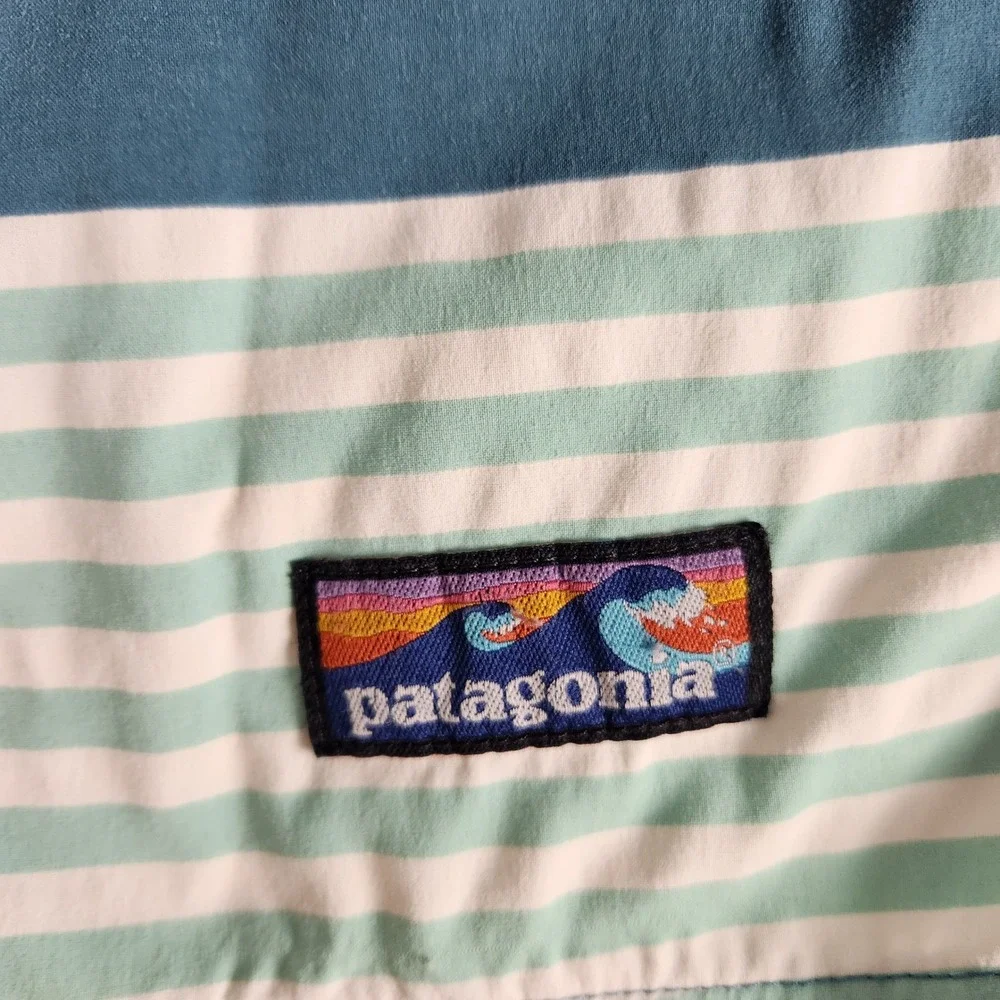 VTG Patagonia Men's 31W Wavefarer Board Shorts Swim Trunks Striped Multicolor